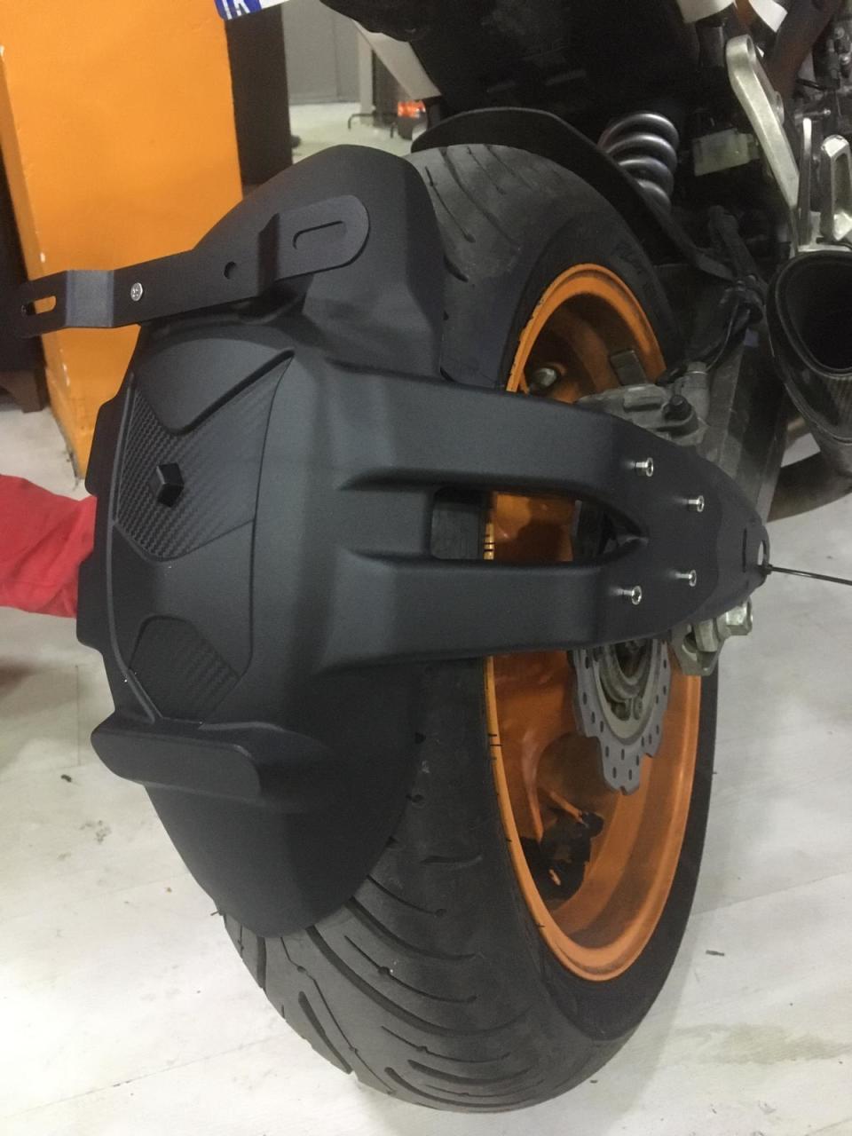 MT 25 R25 Arka Çamurluk Sıyırıcı Moto11