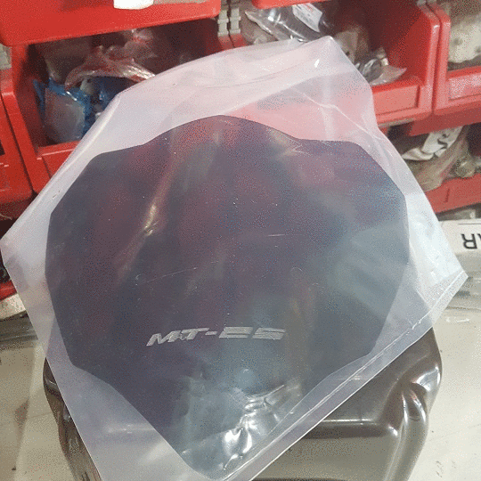 MT 25 Ön Cam Moto11