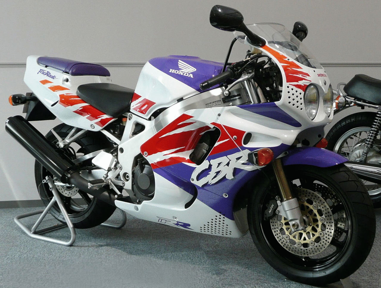 CBR 900RR Grenaj Seti Moto11
