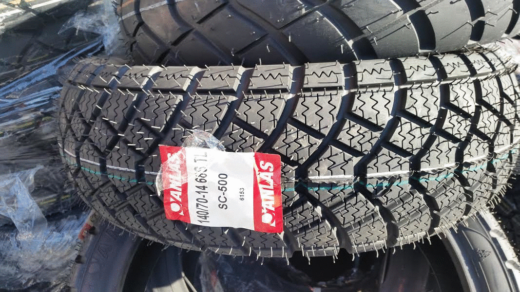 X max 250 Anlas Kar Tipi Arka Lastik Moto11